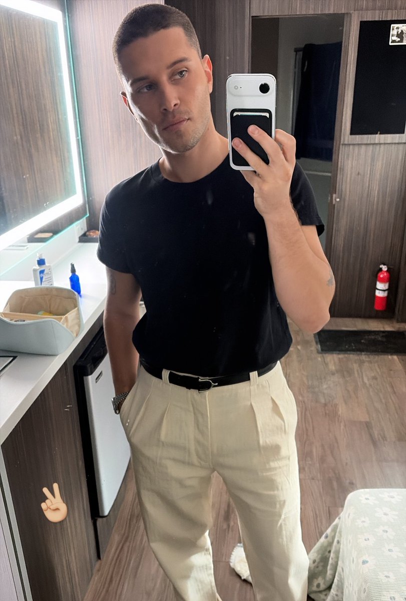 Her eyes are mesmerizing. 💕😍 #ronenrubinstein #Tarlos #SWATExiles #911LoneStar