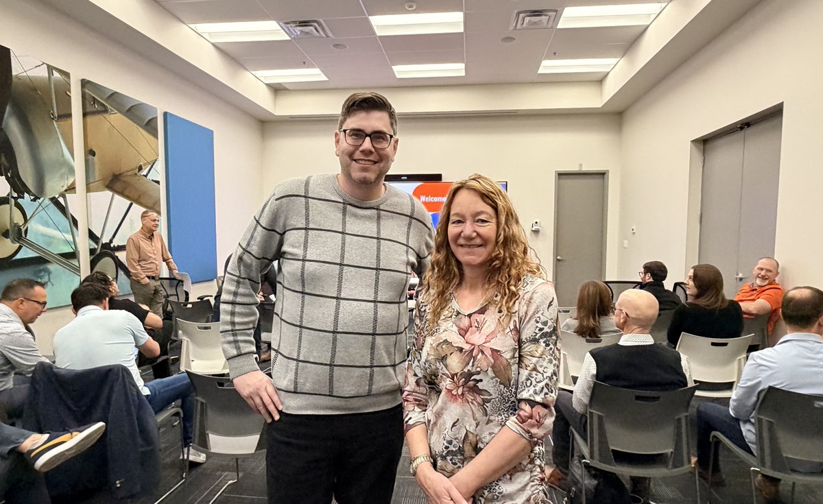 Applied_tweets's tweet image. This week, our sales and executive teams from coast to coast assembled at our Toronto head office for our National Sales Meeting!

#AppliedElectronics #SalesTeam #NationalSalesMeeting