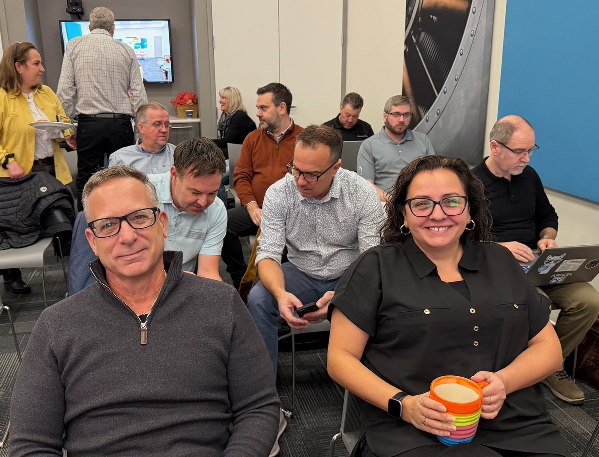 Applied_tweets's tweet image. This week, our sales and executive teams from coast to coast assembled at our Toronto head office for our National Sales Meeting!

#AppliedElectronics #SalesTeam #NationalSalesMeeting