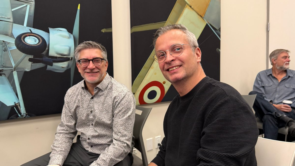 Applied_tweets's tweet image. This week, our sales and executive teams from coast to coast assembled at our Toronto head office for our National Sales Meeting!

#AppliedElectronics #SalesTeam #NationalSalesMeeting