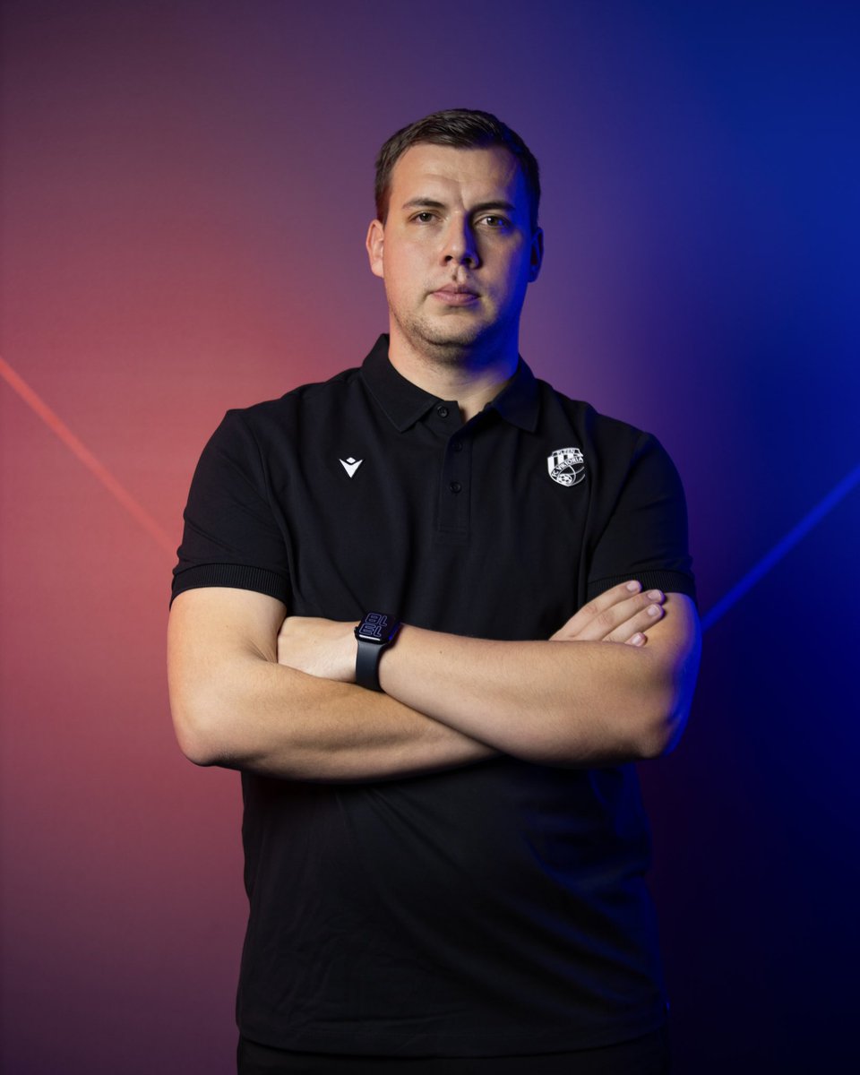 Zajímavost - v TOP3 🇨🇿 klubech pracují na pozicích analytiků A týmu borci, co prošli Bohemkou

Slavia - Jakub Káš (za Klokany hrál i trénoval)
Sparta - Marko Krigovský (s trénováním začínal právě u nás)
Viktoria - Michael Kotrč (začínal s trénováním na Bohemce, pak šel do Sparty)