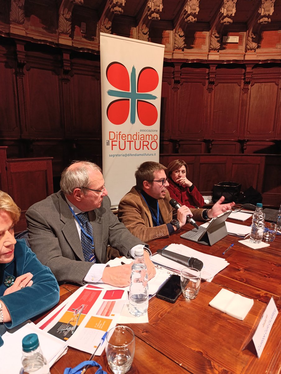 Polis Policy tweet media