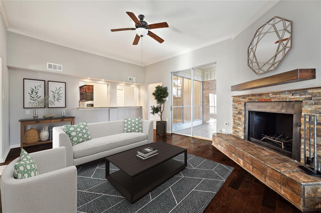 HintonHomeTeam's tweet image. $325K | 3BD 2.5BA | 2,392 SF corner-lot townhome w/ open kitchen, private patio, new HVAC &amp;amp; 2-car garage.
Pool + clubhouse community | Spring Branch ISD | Near Terry Hershey Park.

📞 Michelle Hinton 832-795-2246
#HoustonRealEstate #CompassHouston