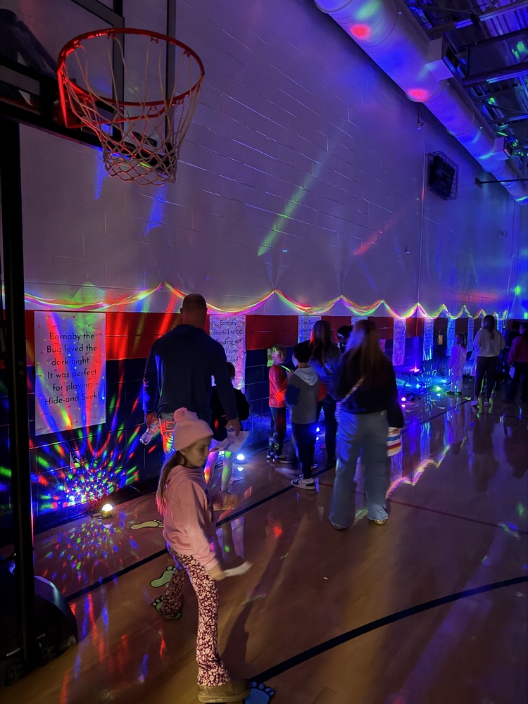 tricelementary's tweet photo. Tri-C Family Reading Night Lights Up the School with “Let’s GLOW Read!” https://t.co/OIFSFEFygv https://t.co/Bi9pOJTYZT