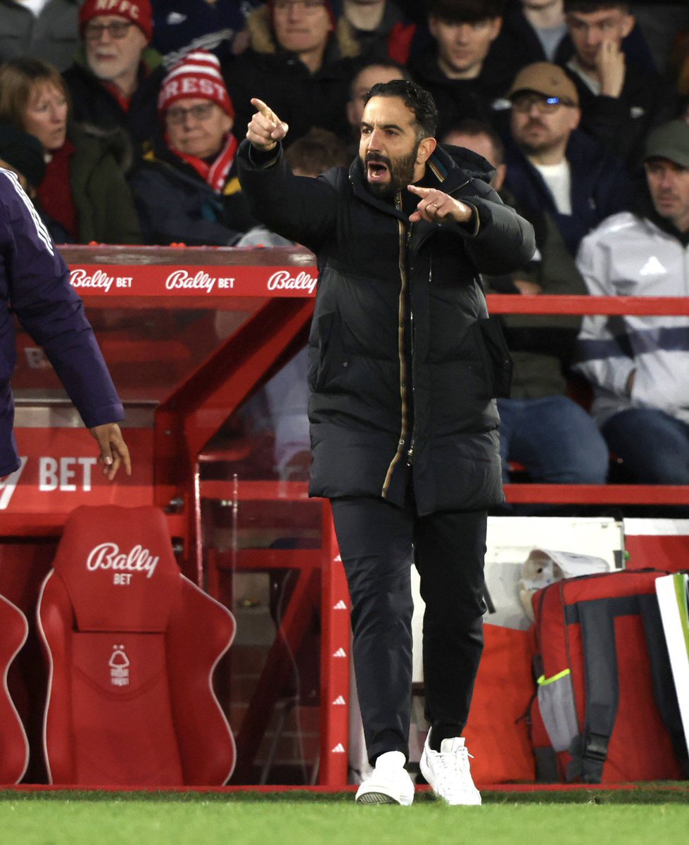 🚨🚨🌕| NEW: Some Manchester United staff believed that Ruben Amorim would be sacked after the Grimsby match, while others thought he would be relieved of his duties at the end of last season after finishing in 15th place. However, the message from senior management remained the