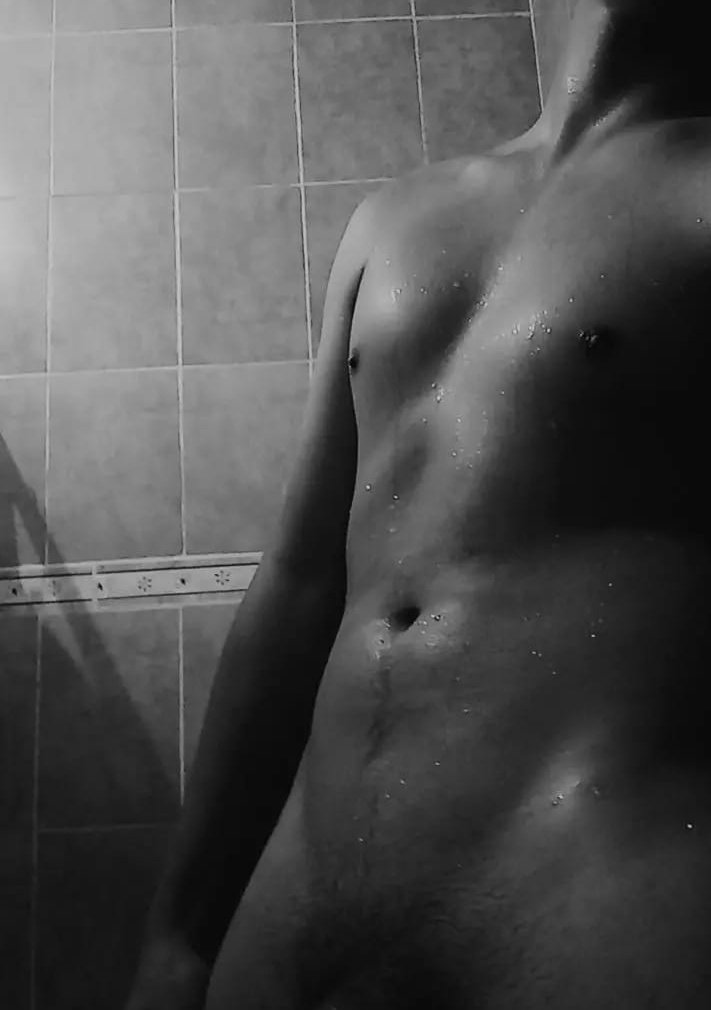 Gabriel91335265's tweet photo. @AlFaHotwife @Fer_almanzand @AlbertoNauc @GanellKey @Single28son Soy team #sinnada https://t.co/PWB0EcIXnv