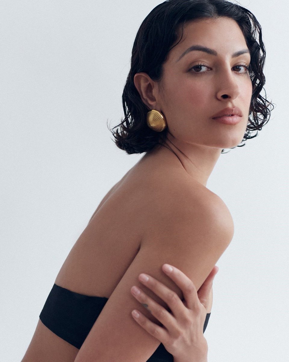 BMA_Models's tweet image. 🔥 🔥 Absolutely stunning Marlene 🔥 🔥

#TeamBMA #BMAFamily #Model #Fashion #Modelstyle #Instamodel #Fashionshoots #Londonmodels #Londonmodel #photooftheday #picoftheday #ModelAgency #ModelLondon #ModelPhotography