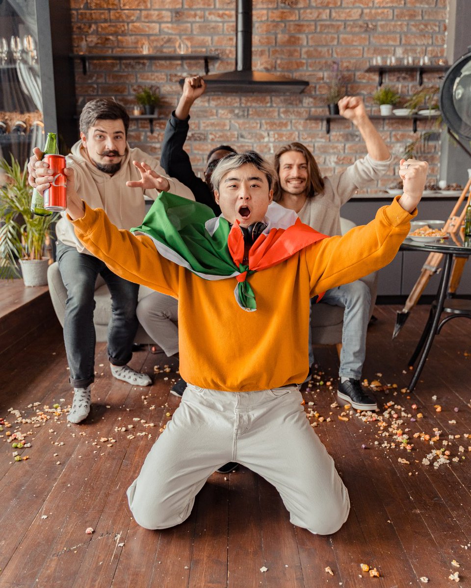 BzzAgent's tweet image. ✨ TGIF! ✨The weekend is calling, and we’re ready to answer! 🎉 Whether you’re relaxing at home or heading out for some fun, make sure to savor every moment. What’s your Friday vibe? Drop it in the comments! 👇 #TGIF #WeekendVibes #BzzAgent #CheersToFriday