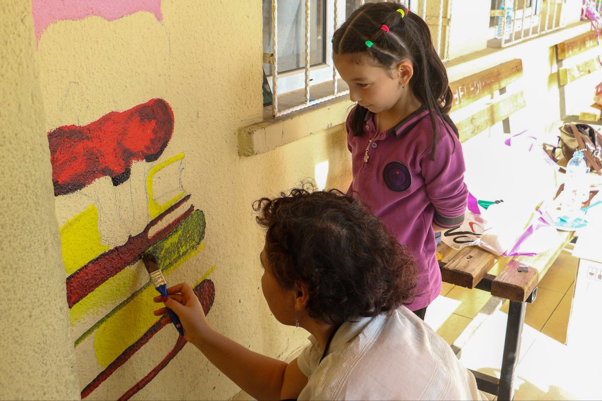 Elmalılı Hamdi Yazır Yurdu öğrencilerimiz “Hayata Renk Kat, Hayaller Gerçek Olsun, Oyun Arkadaşım” temasıyla miniklerimizle renkli oyunlar ve bol kahkaha dolu unutulmaz bir gün yaşadı; geleceğin umudu çocuklarımızla buluşmanın mutluluğunu paylaştı.

📍 Serik Eskiyörük İlkokulu