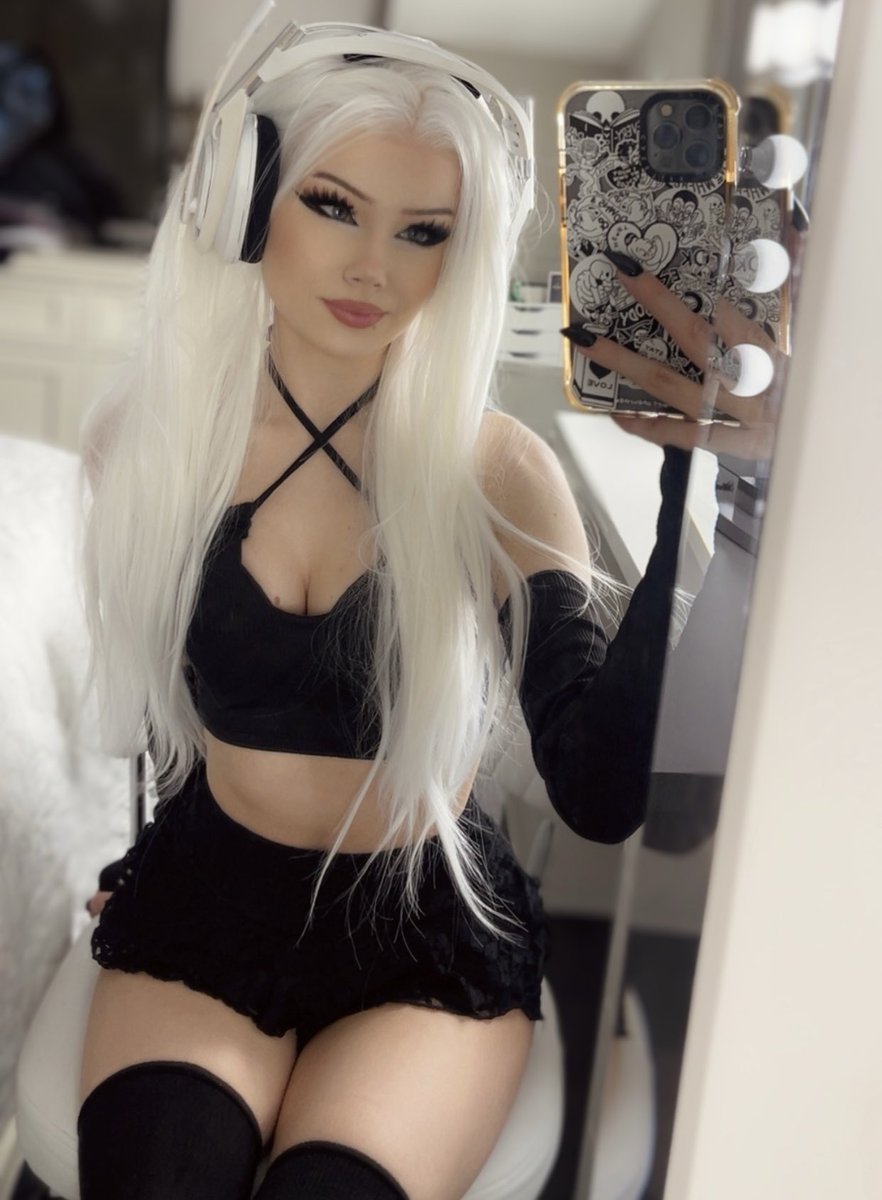 justfoxii ♡ tweet media