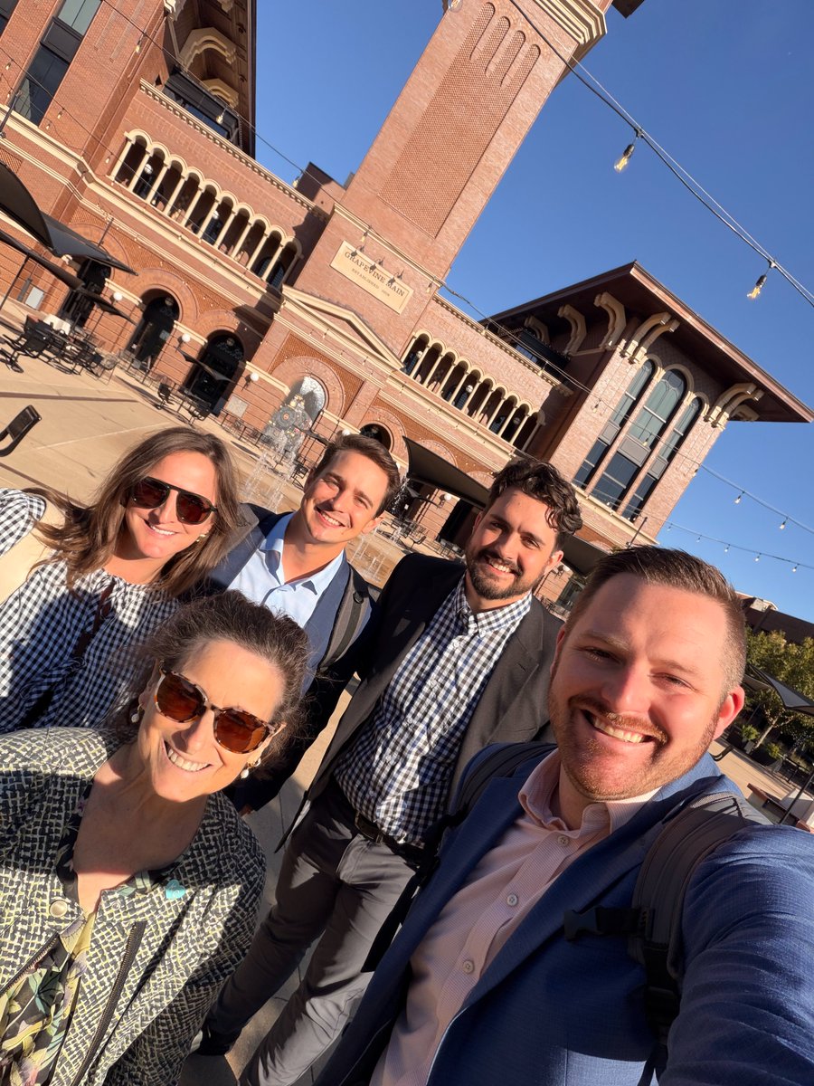 Hello from NYC... and Dallas! 👋

With partners from across the state, Deborah Price and Evan Glantz led consultant outreach meetings in New York, and Kourtney Graham Baldauf and Sal Maniaci connected with consultants in Dallas to showcase why Missouri continues to stand out as a
