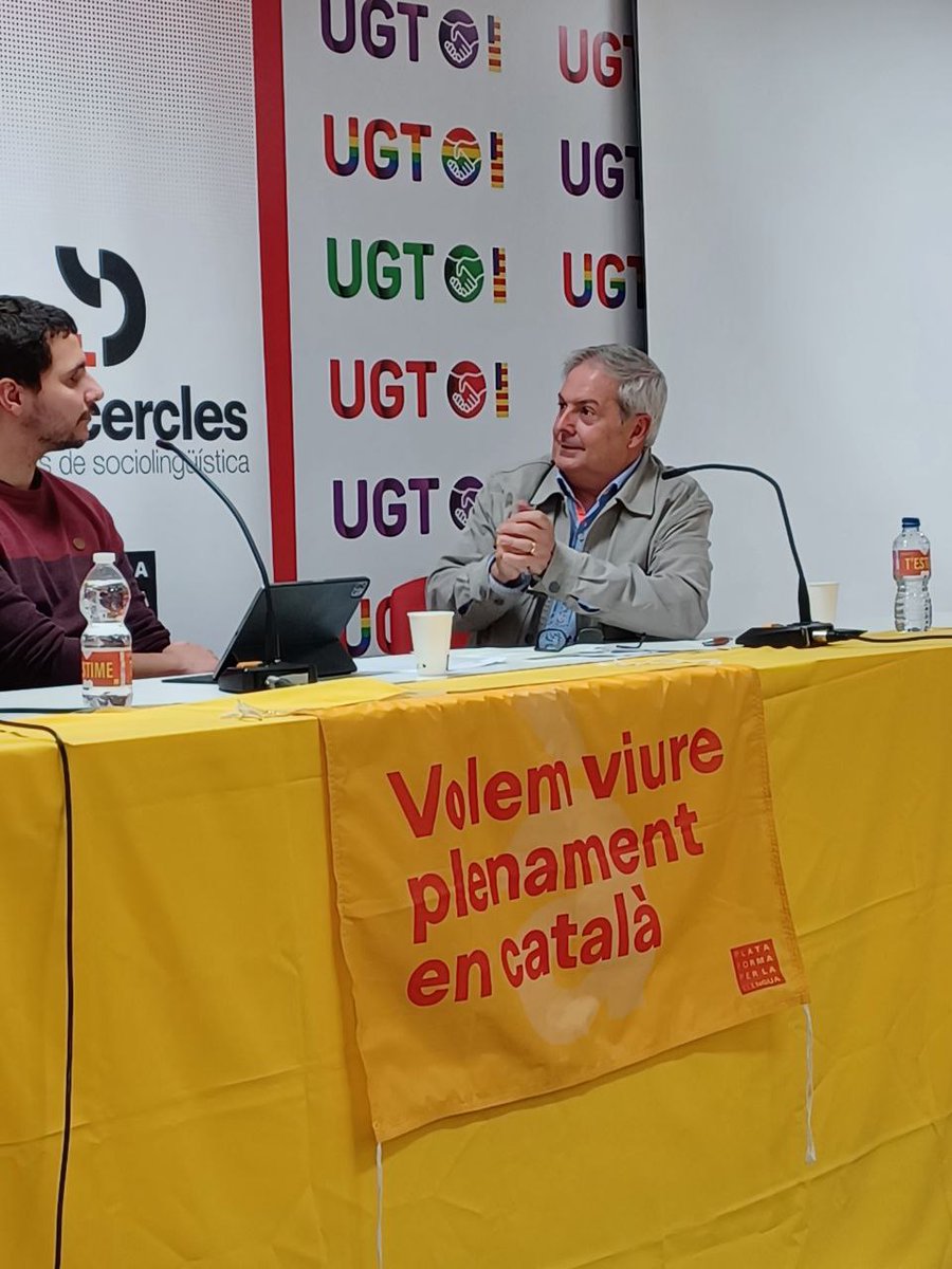 llenguacat_IB's tweet photo. @Laurarevolta @BartomeuBoeres @BartomeuBoeres "La desafecció entre els joves és conseqüència de la precarietat a què han de fer front. Estam creant un context favorable a la construcció d'una societat a llarg termini?" https://t.co/hPEcXxkSyt