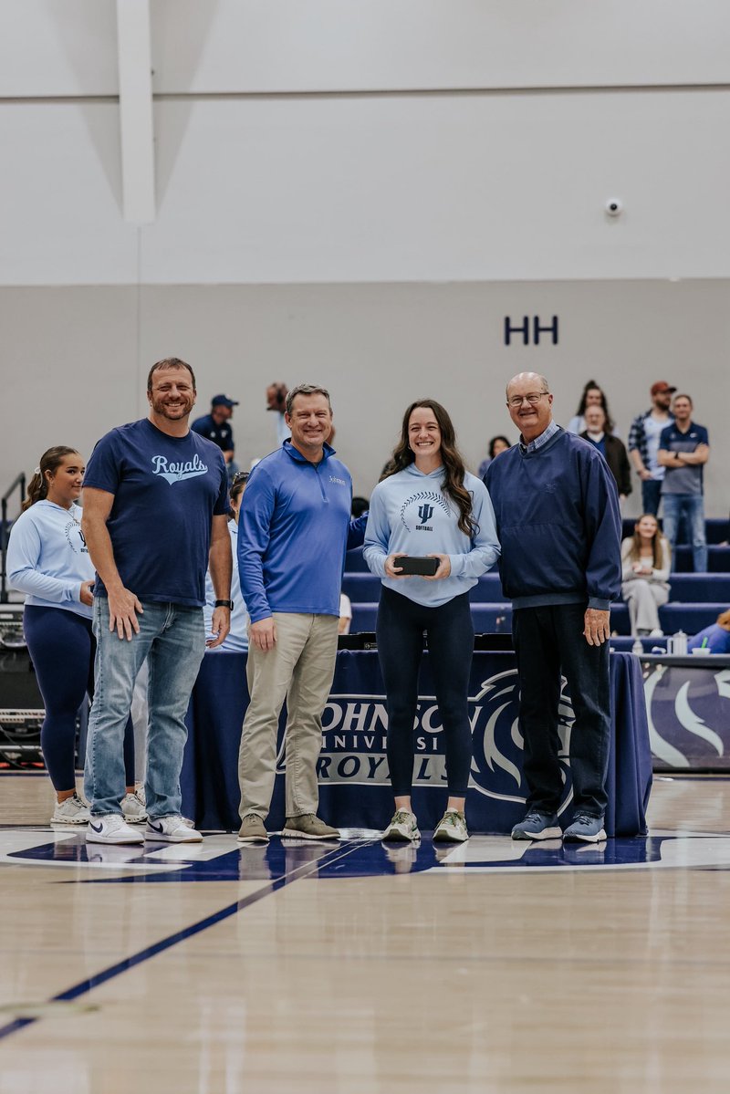 💍💍💍 

Last night we received our 2025 AAC Championship rings! We had such a fun time celebrating! Thank you to all who came out to support us. We can’t wait for this upcoming season🥳
