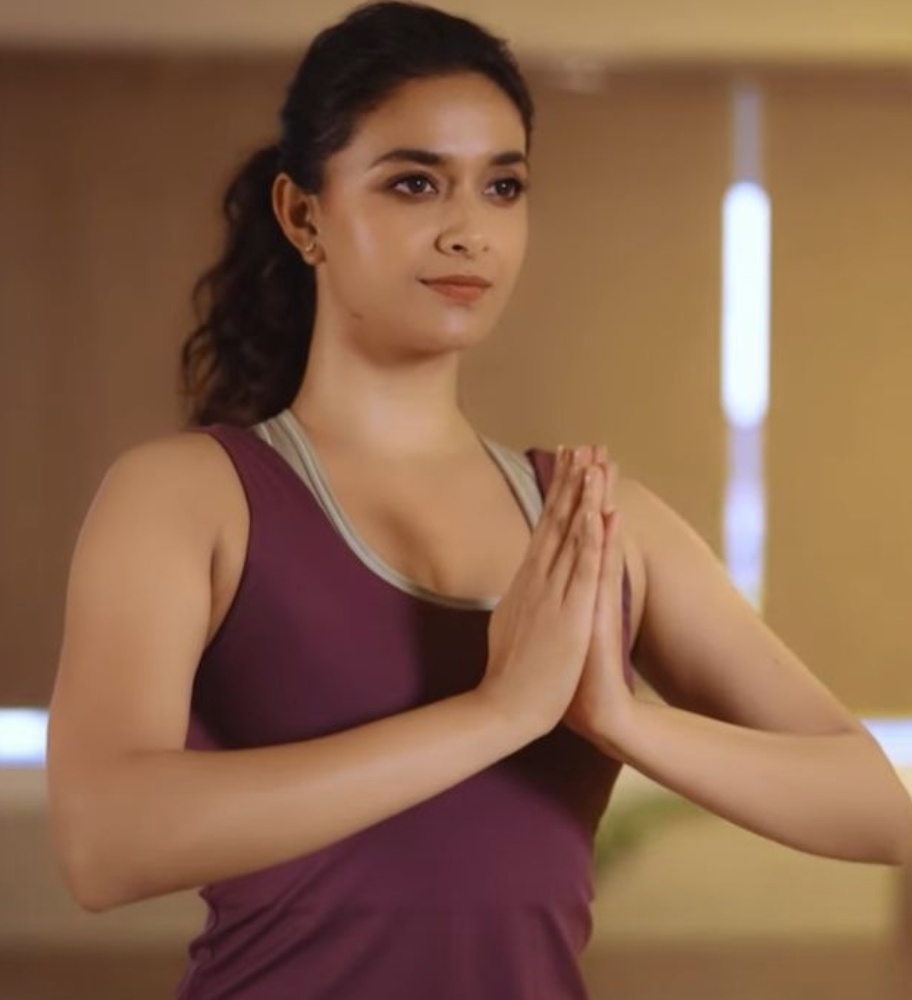 CinemaWithAB's tweet image. #KeerthySuresh:
&quot;Many are saying that I was looking good when I was CHUBBY. I was like eating 10 Dosa/10Idly at that time. Even i don&apos;t have food control now, but i do workout. I lost around 10Kgs in 10-12Months. I feel it&apos;s important to maintain health, apart from just acting. I…