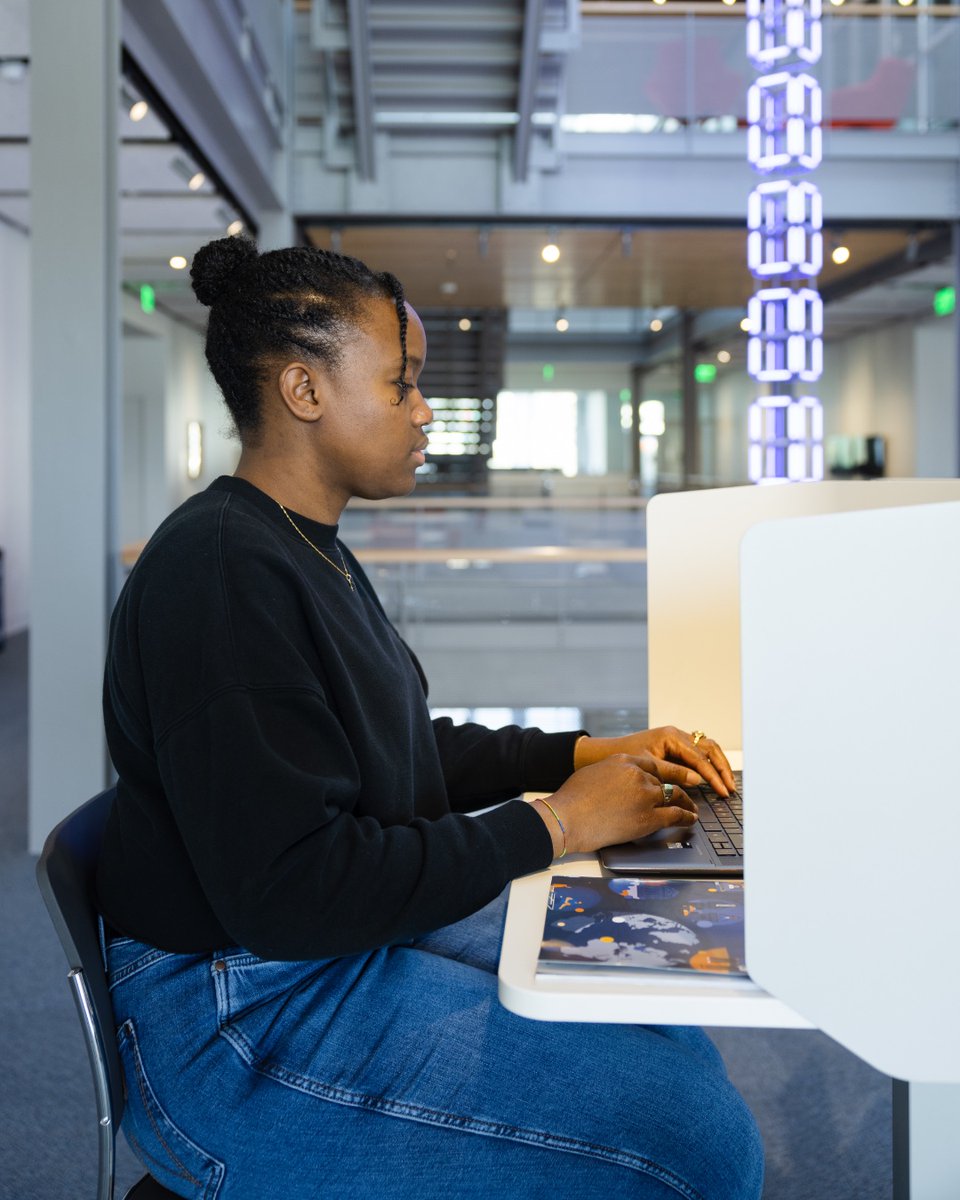 uvadatascience's tweet image. Applying to grad school can be exciting and intimidating.

In a recent Q&amp;amp;A, Courtney Hodge, 2025 alumna of our M.S. in Data Science program, shares practical advice on navigating applications, managing time, and applying with confidence.

Read more: bit.ly/4qPlUXq