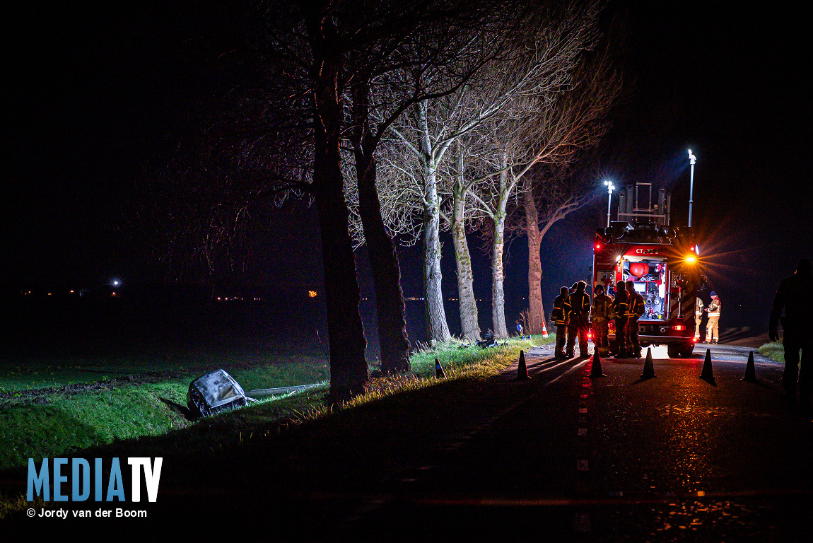 Automobilist komt om bij eenzijdig ongeluk op Oudelandsedijk