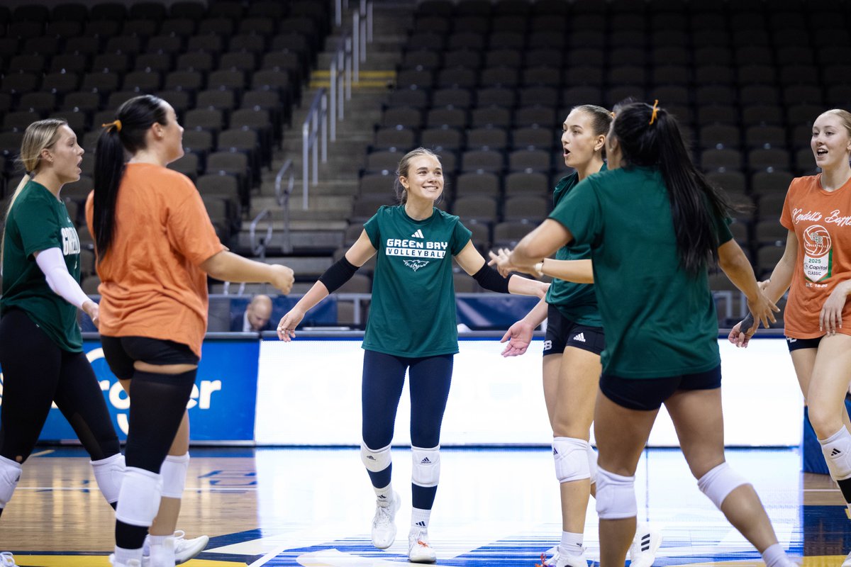 Green Bay Volleyball tweet media