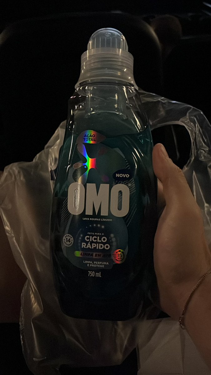 Comprei um combo no Cinemark e ganhei ele, o maior astro de Vale Tudo, o Omo Ciclo Rápido