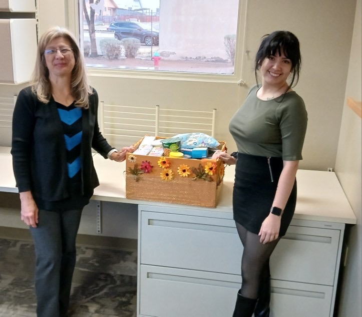 PSLNMState's tweet image. Huge thanks to the PSL, RCED and NMDA teams for the incredible food-drive donations! All items support the Aggie Cupboard and help fight food insecurity on campus. Proud of this community!
#AggieCupboard #PSLExcellence