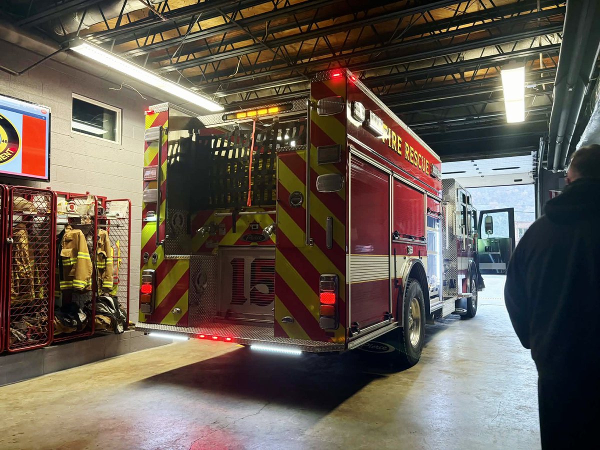 MarmetFire's tweet photo. The newest addition to our fleet, the new Engine 151. Today we received our new engine from Atlantic Emergency Solutions. Thank you to them for the assistance during this journey. We look forward to serving Marmet, Hernshaw, and the surrounding area for years to come with it. https://t.co/eOnJtEPFvr