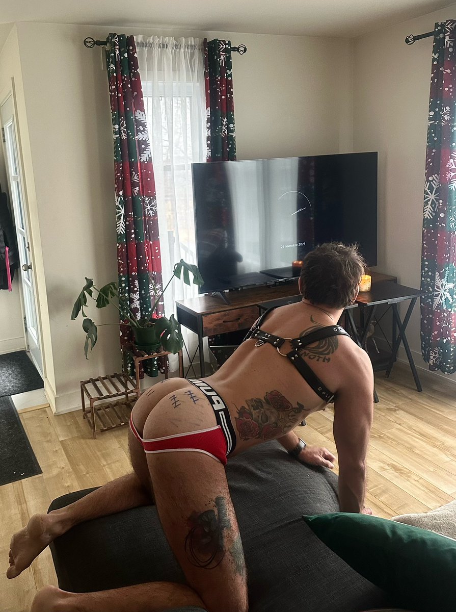 sam dixon (9k)🔞💦 tweet media