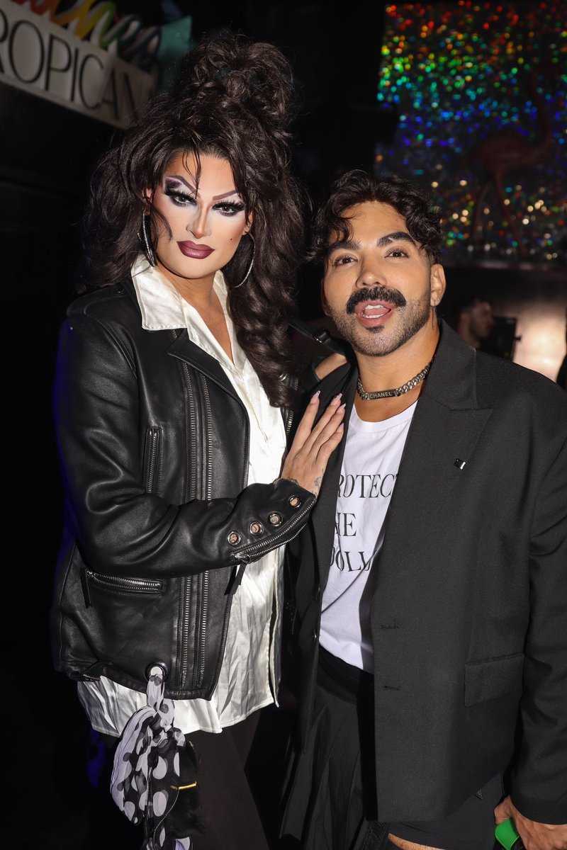 OMG <a href="/PaulaAbdul/">Paula Abdul</a> !!!!