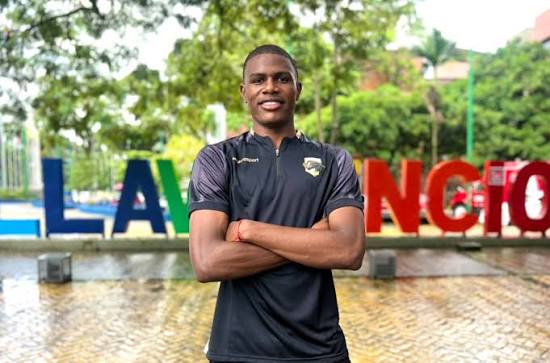 LaVozPotente98's tweet image. 🚨 El jugador Julián Angulo(23), actualmente en @ClubLlanerosFC en condición de préstamo desde @DIM_Oficial hasta junio de 2026. 

↪️Ha despertado el interes de clubes de Brasil y México. 

#FPC