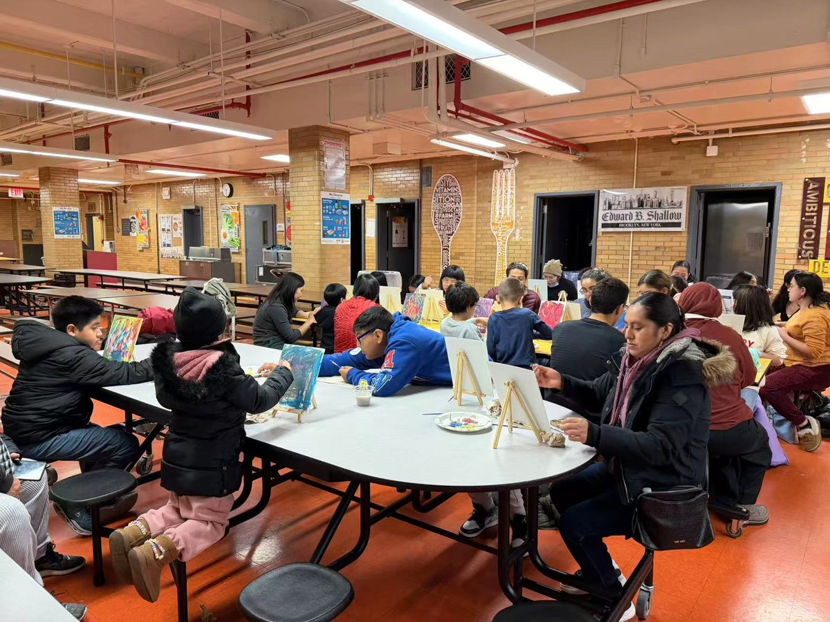 pcra_nyc's tweet image. Thank you to JHS 227 for inviting us yesterday! We had a wonderful time meeting families and sharing resources. Parents—feel free to reach out anytime about the services we provide!

#pcranyc #nonprofit #nonprofitorganization #jhs227 #parents #family