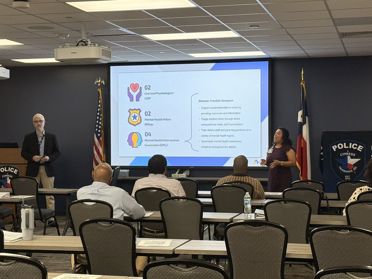 CFISDPDMHIT's tweet image. Yesterday, at the @CFISDPDChief Police Department, The #leadershipcfisd cohort had had the opportunity to meet the Mental Health Intervention Team, got the scoop on #CFISDsafety, toured the station, and even watched the K-9s show off their skills! 🐾 #CFISDspirit #choosecfisd