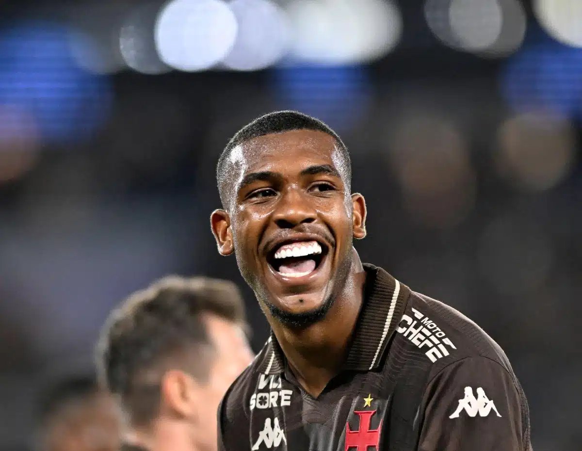 Ekremkonur's tweet image. 🚨🆕 #VascoDaGama 🇧🇷
Barcelona have made an official bid for Vasco da Gama’s 19-year-old Brazilian forward Rayan!

👀The youngster is valued at around €18M, with RB Leipzig and Bayern Munich also interested.