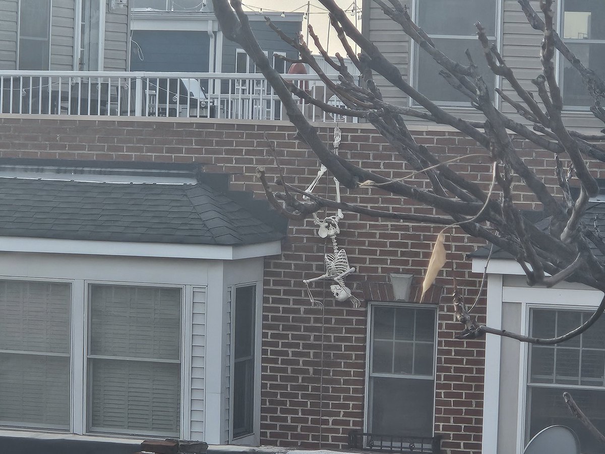 Cynth_'s tweet image. WAIT THERES ANOTHER ONE WHAT, WHY, HUH????