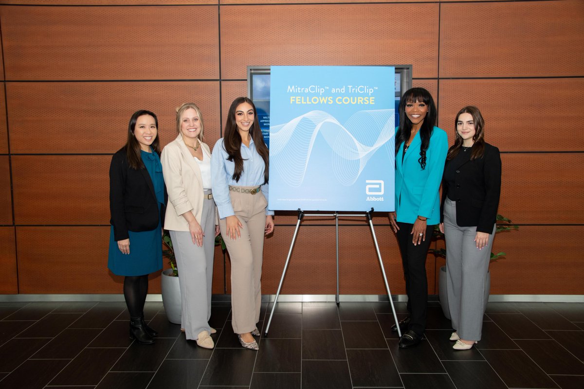 AbbottCardio's tweet image. Last week we welcomed #StructuralHeart Fellows from across the US for a 2-day expert-led course on mitral &amp;amp; tricuspid therapies, covering patient selection, imaging, case strategies &amp;amp; hands-on simulations. 

Huge thanks to our faculty for making this #CardioEd event a success! 🙌