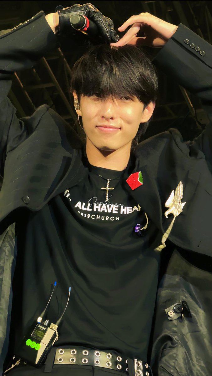 jeonkim9697's tweet image. 251121 here you go! I shot some pictures of Jae 😍🤙🏻 @eaJPark #eaJInJakarta #The1OutOf9JKT 
#The1over9TourJakarta #The1over9Tour #The1OutOf9Tour #EajPark