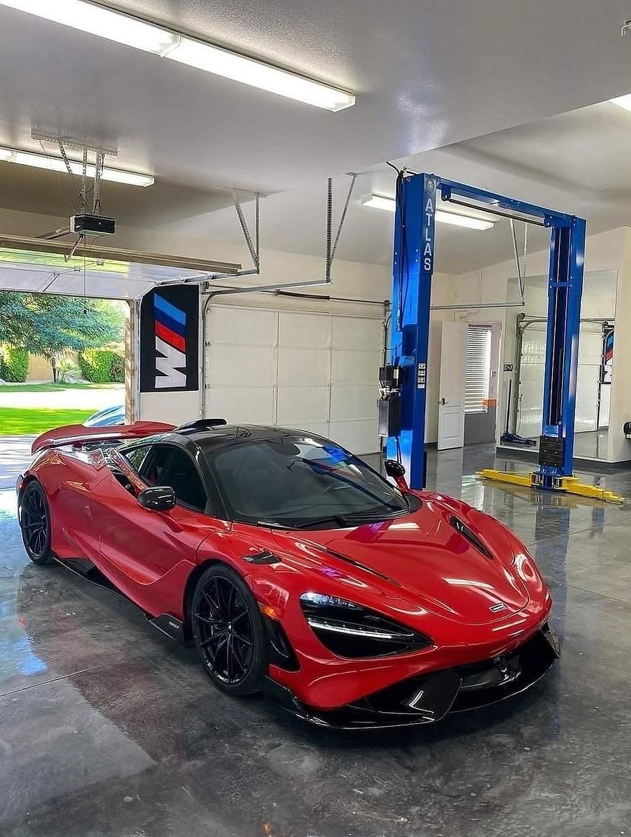 dodicxbt's tweet image. Red McLaren... just like the market.