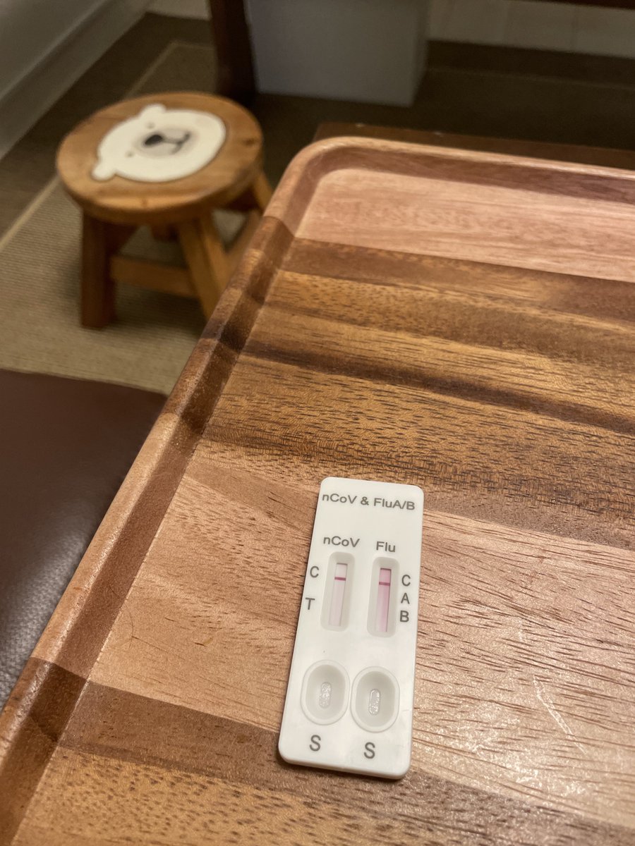 pulled4u's tweet image. 無限血痰ディスペンサー編に突入してしまったので、おととい早退け昨日はお休み、今日もパス1ス🫩

お喉があれなだけで、コロナやインフルではないス😇