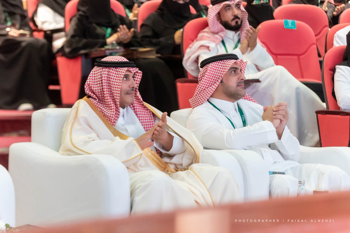 MohammedAlshen4's tweet photo. الإبداع والشغف هو ما ميز الملتقى العلمي الأول للرعاية الصيدلانية المتقدمة في رفحاء. تنوع في المواضيع والجلسات الحوارية وتمكن المتحدثين. الترتيب والكرم والاستقبال هو سمة الملتقى الغير مستغربة، شكرا جزيلا لهذه الدعوة وشكرا جزيلا ل @n1cluster لهذه الفعالية العلمية الرائعة 🇸🇦 https://t.co/esMNnFpLiD