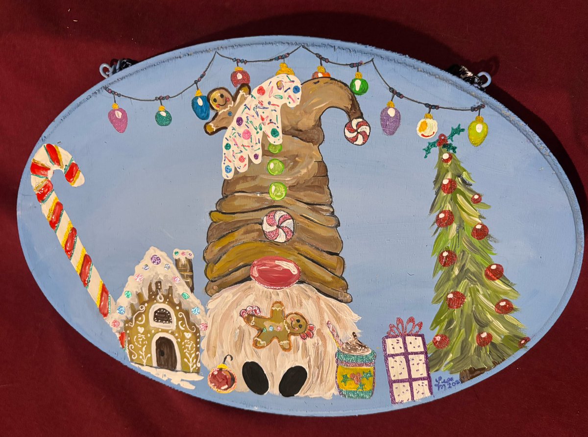 I’ve been on a gnome kick lol painted a gingerbread gnome