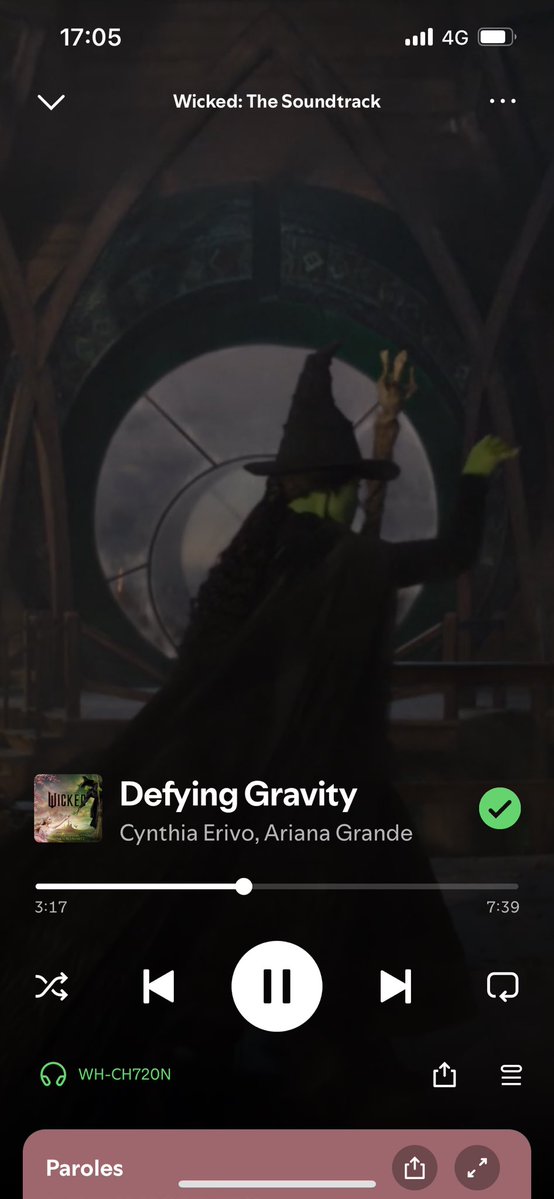 ryad__c's tweet image. Devinez le film que jvais voir 

Indices : mes amis, mes chaussures et ma playlist dans le métro