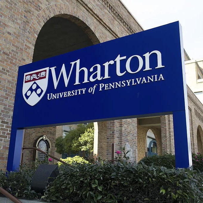 DailyNoud's tweet image. Eem Triplin is expected to obtain his MBA at the University of Pennsylvania Wharton School this December 🔥