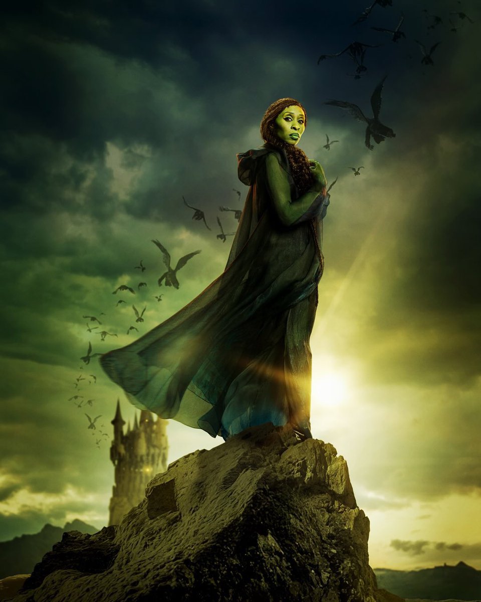 DiscussingFilm's tweet image. Stephen Schwartz says he and Winnie Holzman are developing a new ‘WICKED’ project.

It wouldn’t be a sequel to Glinda and Elphaba’s story but instead a new idea that “expands Oz in a new direction” 

(Source: theankler.com/p/more-oz-wick…)