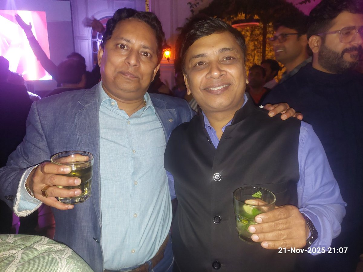 mohit4agarwal's tweet photo. Nokia TMO Celebration Party 🎉 https://t.co/wf657fGgR7
