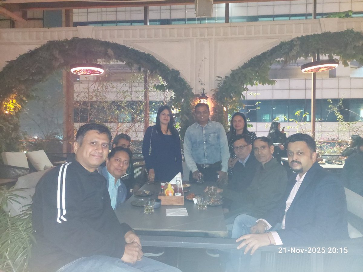 mohit4agarwal's tweet photo. Nokia TMO Celebration Party 🎉 https://t.co/wf657fGgR7