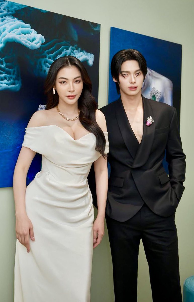 Another brother for Faye. Nicha has so many kids 🤣 Fayemily welcomed Win and now we’re welcoming Bible too! And yes… all three of them are lor mak 🤭🫶🏼

#FayePeraya #BibleWichapas #winmetawin️