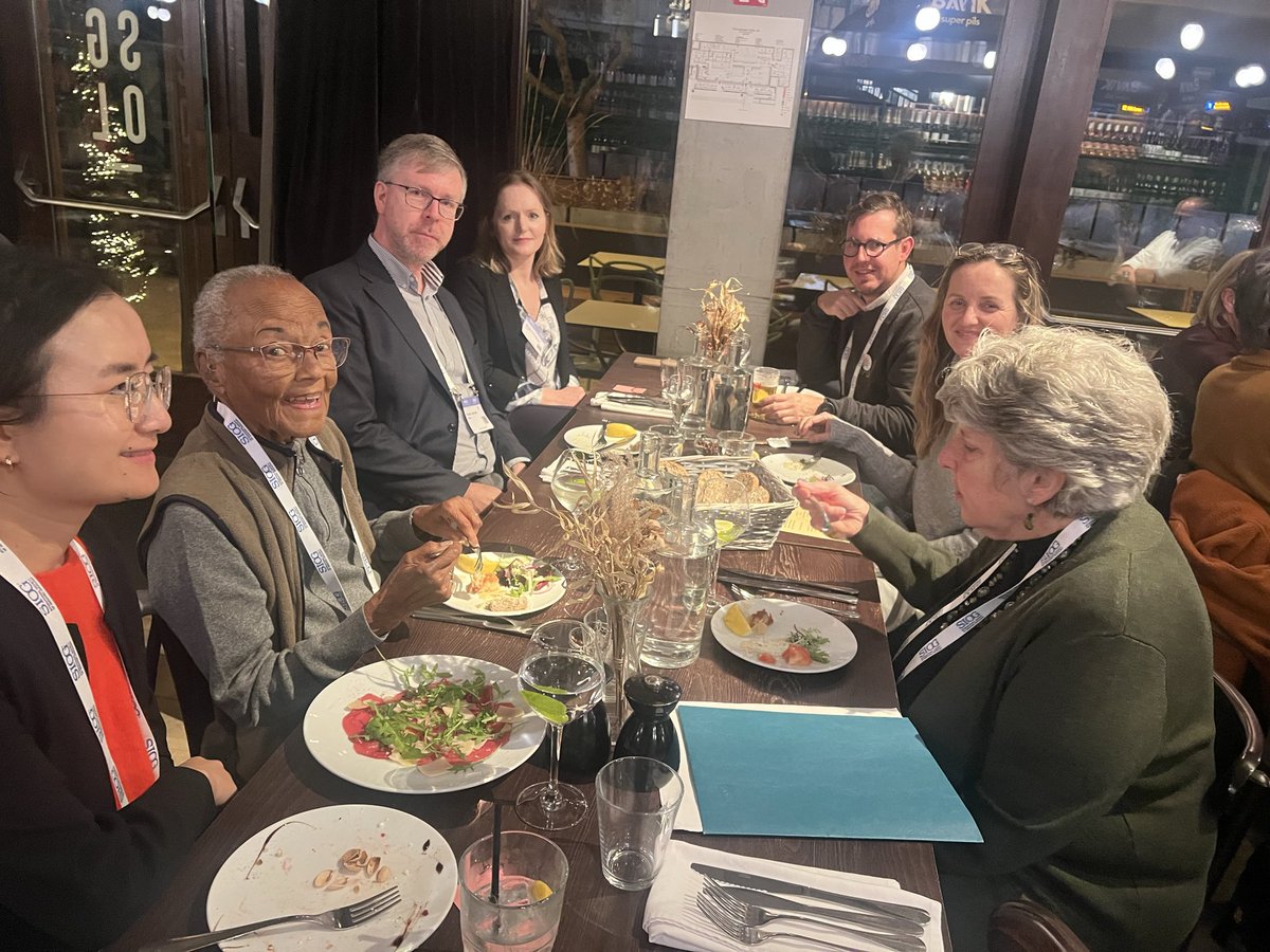 Lore Decoster tweet media