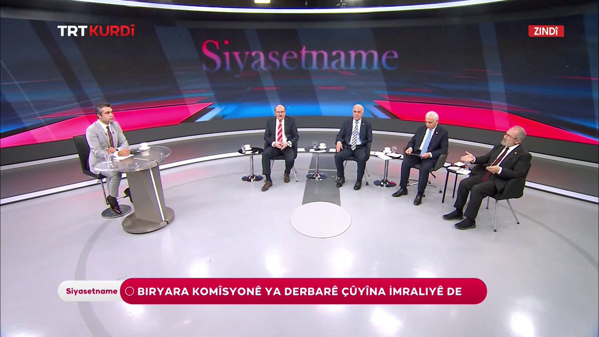 Di Siyasetnameyê de rojeva Türkiye û dinyayê bi berfirehî li pêşberî we ye.

Bi moderatoriya Hasan Ortaç, Siyasetmedar Abdurrahim Akdağ, Siyasetmedar Hanifi Alır, Parlamenterê Diyarbakırê M. Sait Yaz û Parlamenterê Siirtê Mervan Gül rojevê dinirxînin.

Siyasetname, bi awayekî