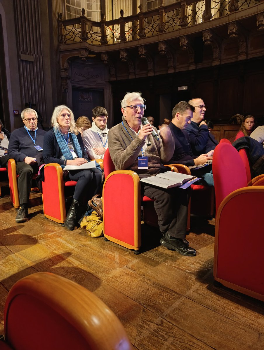 Polis Policy tweet media