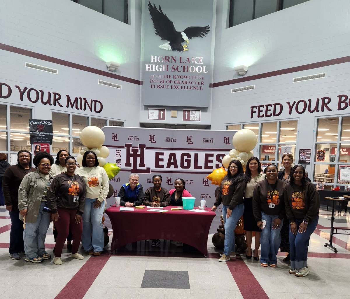 EaglesHLHS's tweet image. Thanks to everyone in our community who helped make Mental Health Awareness night a huge success! #famiHLy 🦅 #TeamDCS