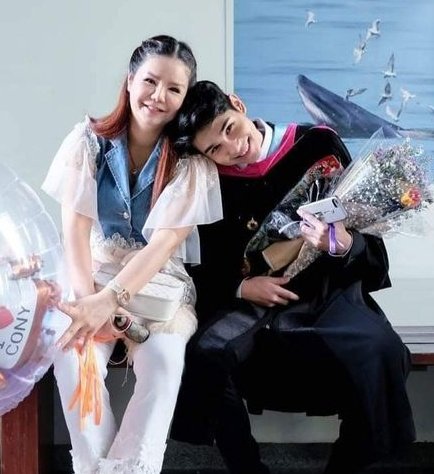 maybelips's tweet image. his biggest supporter and believer since day one🥺