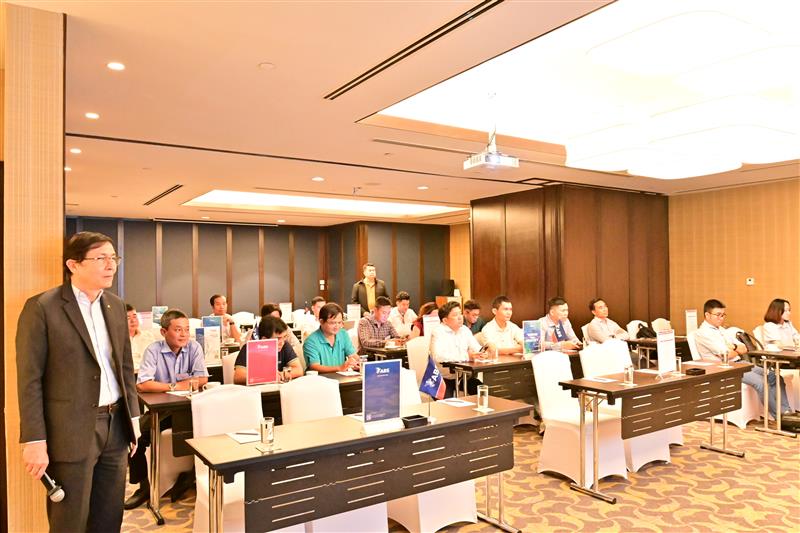 ABS hosted "Maritime Compliance &amp; Innovation: Trends, Tech, and Port State Compliance" in Ho Chi Minh City, Vietnam.

David Gan , ABS Director of Business Development,  Nattawut Narongnhu, ABS Principal Surveyor-in-Charge, and Luong Thanh Tung, ABS Senior Surveyor at Vietnam Vung