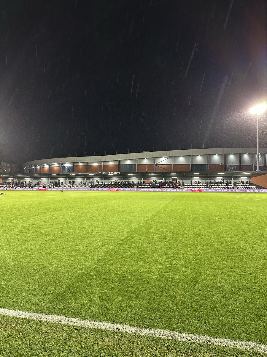 Amy Canavan tweet media